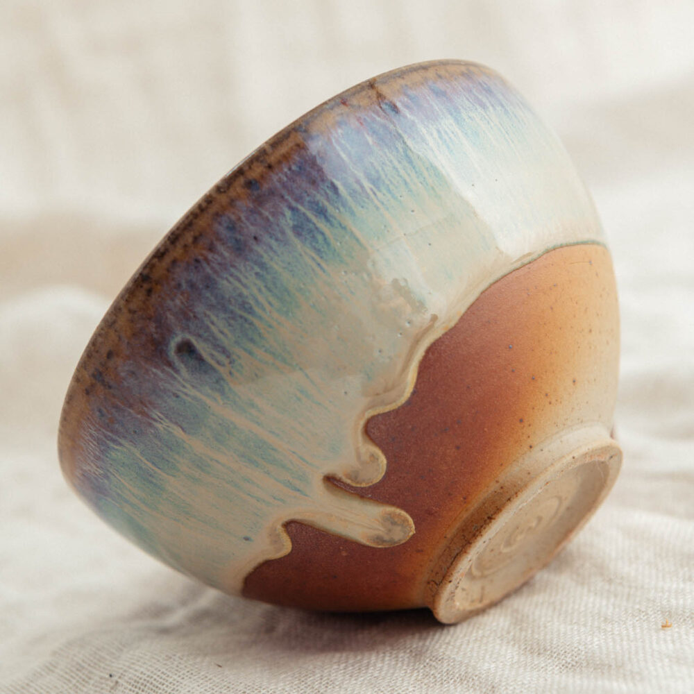 Paula Ruuttusen keraaminen kuppi